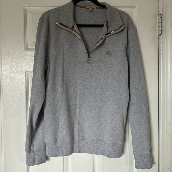 Burberry - Picture 1 of 7